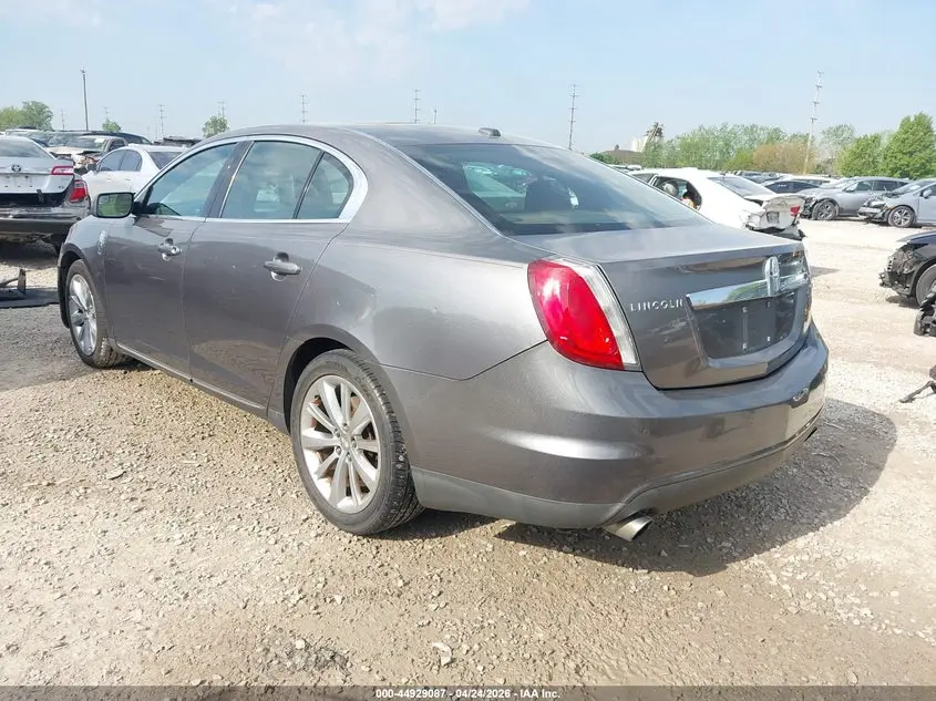 2011 LINCOLN MKS  