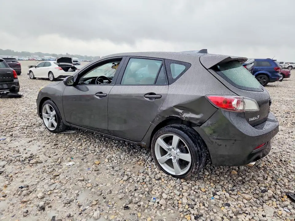 2010 MAZDA 3 S  