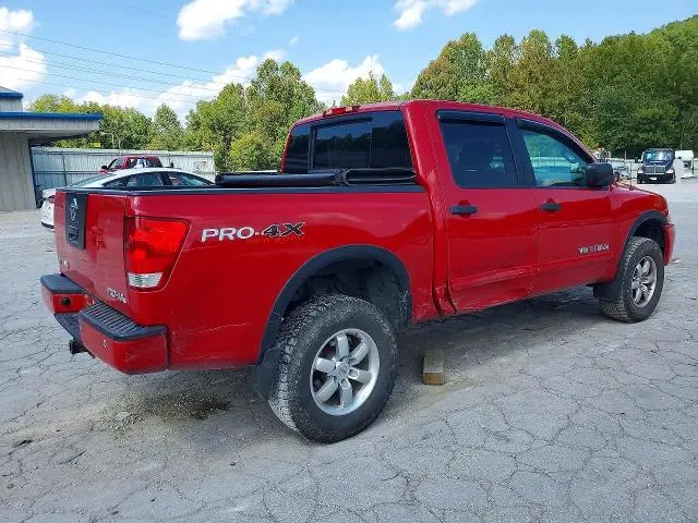 2012 NISSAN TITAN SV  