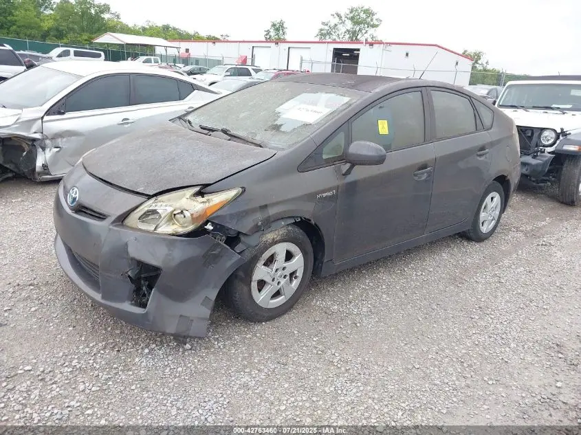 2010 TOYOTA PRIUS III