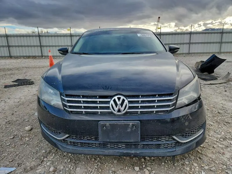 2012 VOLKSWAGEN PASSAT SE  