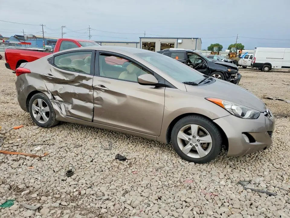 2013 HYUNDAI ELANTRA GLS  