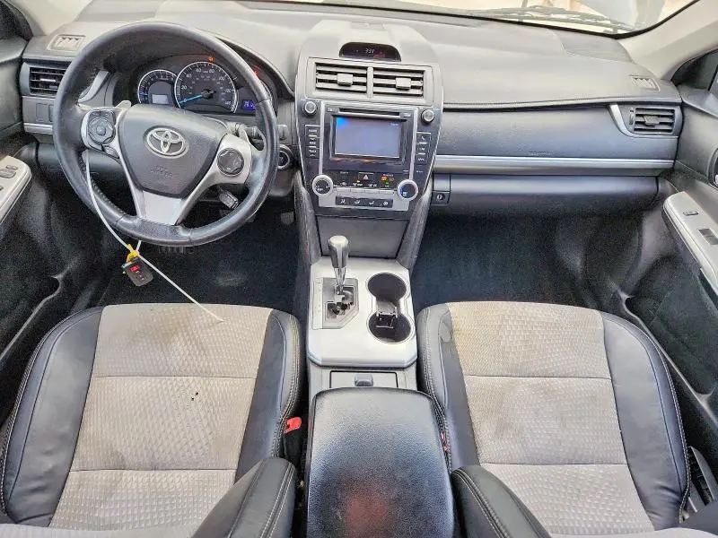 2013 TOYOTA CAMRY SE  