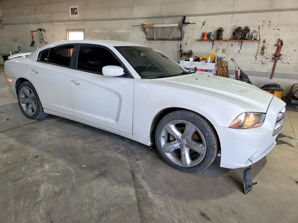2013 DODGE CHARGER SXT  