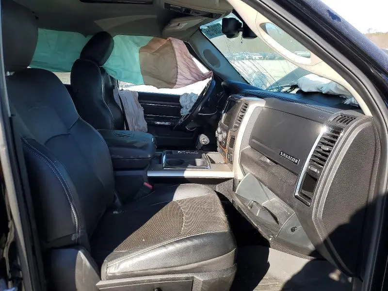 2013 RAM 1500 LARAMIE  