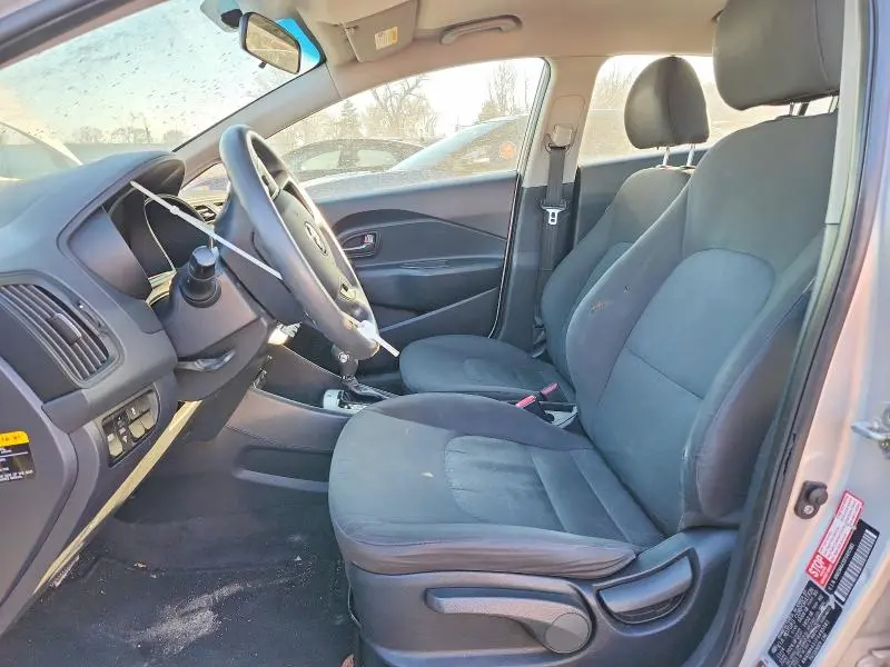 2015 KIA RIO LX  
