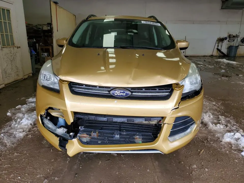2014 FORD ESCAPE SE  