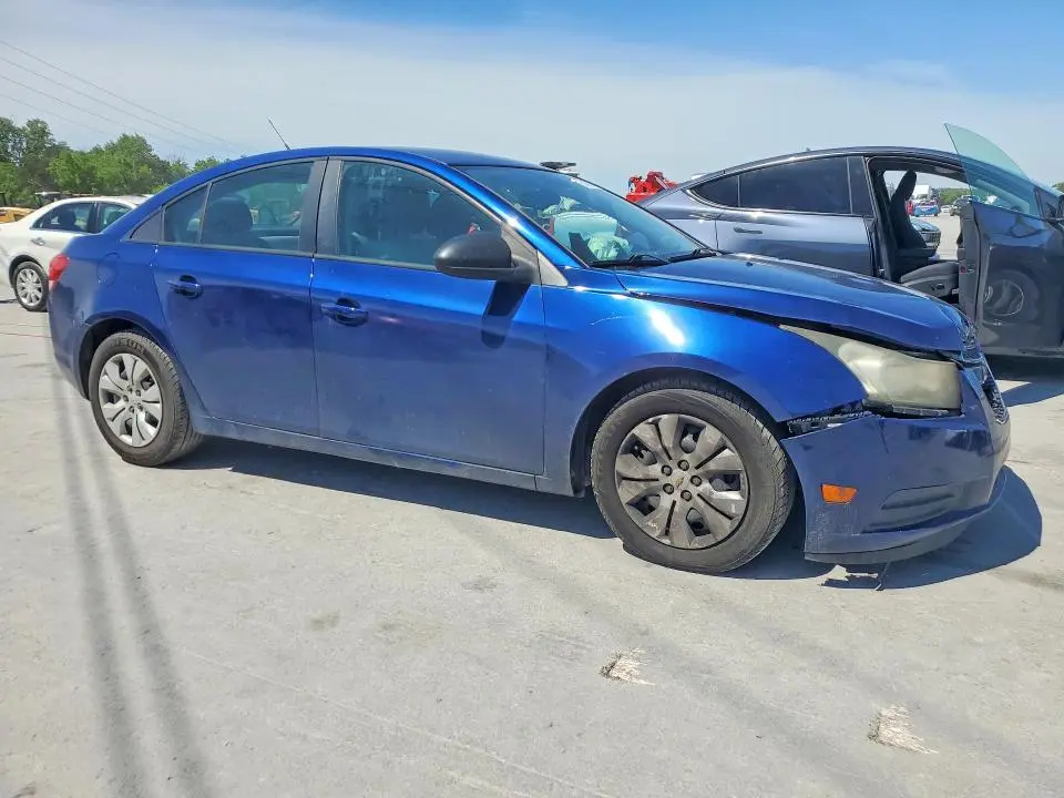 2013 CHEVROLET CRUZE LS  