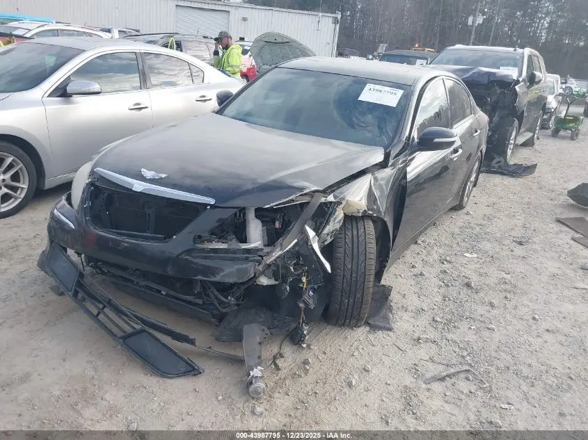 2013 HYUNDAI GENESIS 3.8