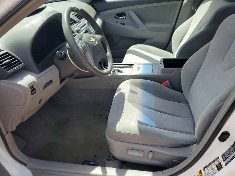 2011 TOYOTA CAMRY LE  