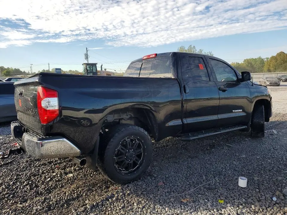 2017 TOYOTA TUNDRA SR5  