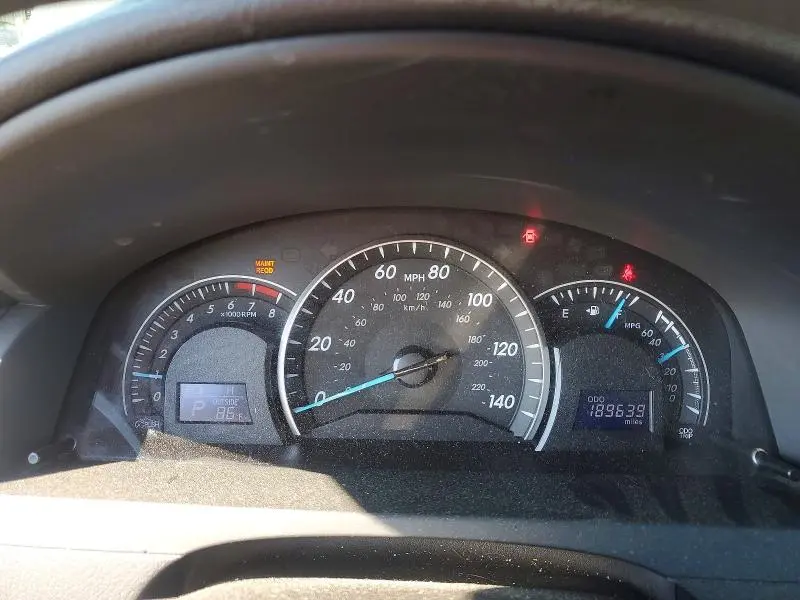 2012 TOYOTA CAMRY LE  