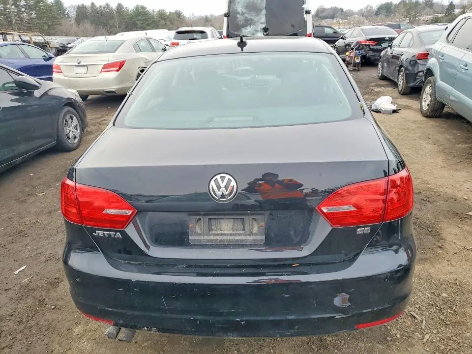 2014 VOLKSWAGEN JETTA SE  