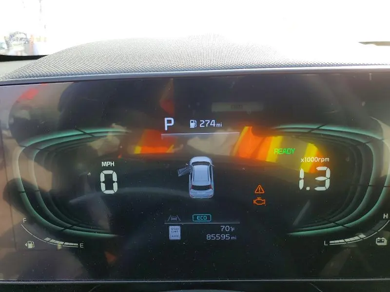 2023 KIA NIRO SX  