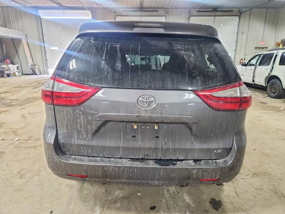 2017 TOYOTA SIENNA LE 8-PASSENGER  