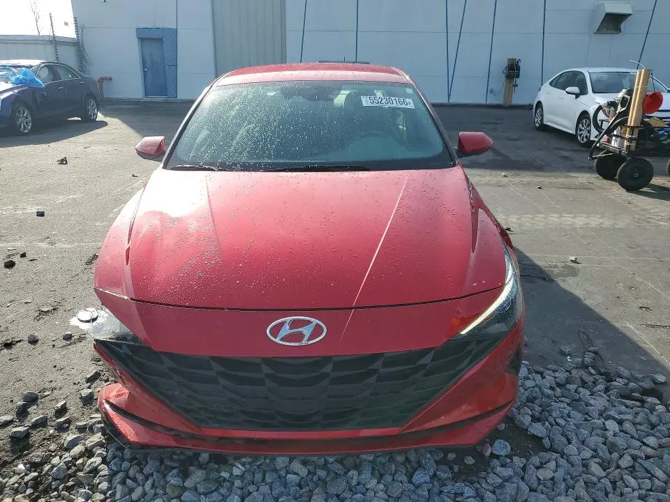 2023 HYUNDAI ELANTRA SE  