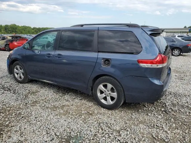 2014 TOYOTA SIENNA LE  