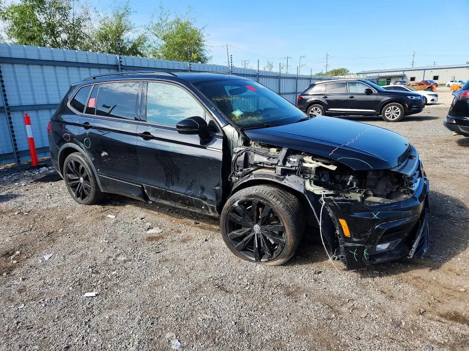 2021 VOLKSWAGEN TIGUAN SE  