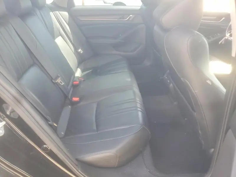 2022 HONDA ACCORD TOURING  