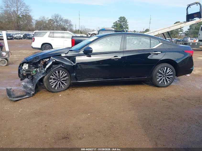 2025 NISSAN ALTIMA SV FWD