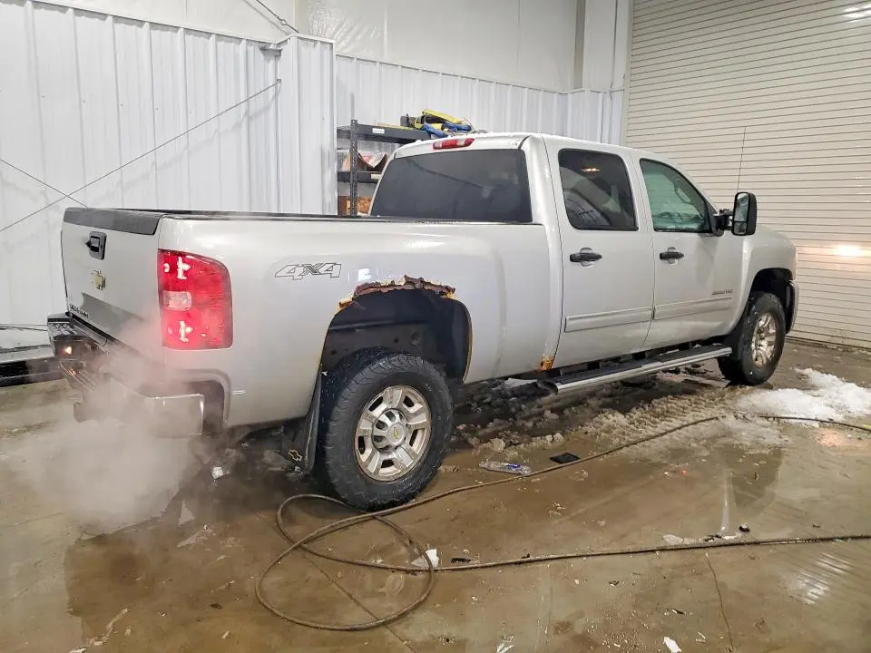 2010 CHEVROLET SILVERADO K2500 HEAVY DUTY LT  