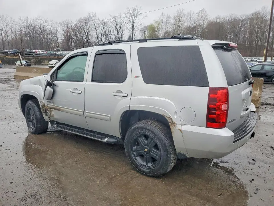 2011 CHEVROLET TAHOE K1500 LT  