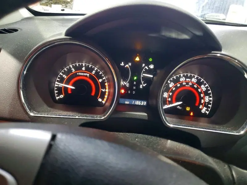 2010 TOYOTA HIGHLANDER LIMITED  