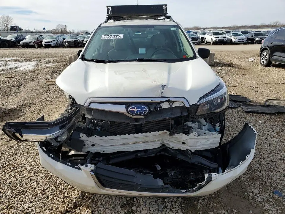 2021 SUBARU FORESTER   