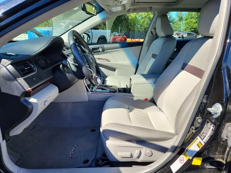 2012 TOYOTA CAMRY XLE  