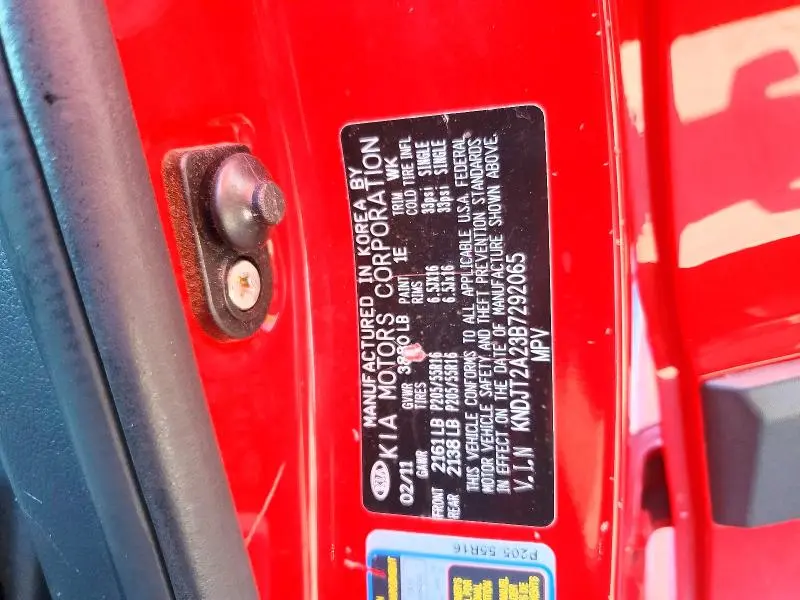 2011 KIA SOUL +  