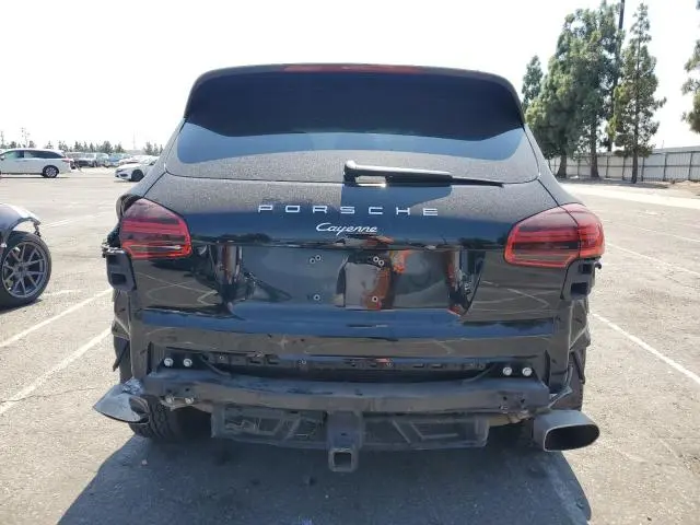 2017 PORSCHE CAYENNE   