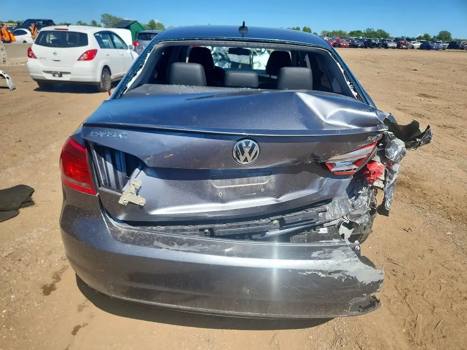 2012 VOLKSWAGEN PASSAT SE  