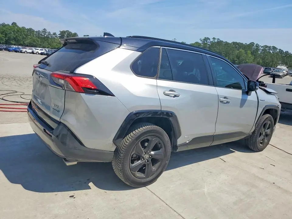 2021 TOYOTA RAV4 XSE  