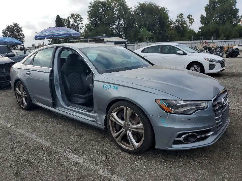 2014 AUDI S6   