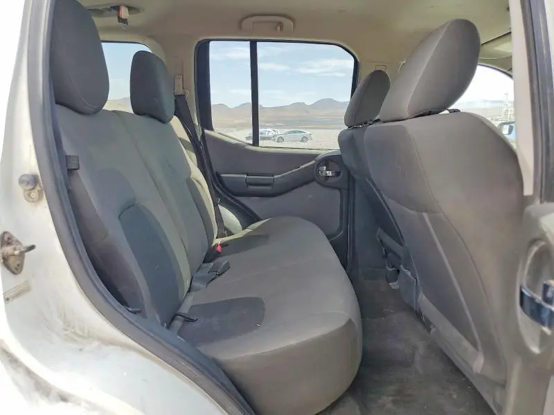 2014 NISSAN XTERRA S  