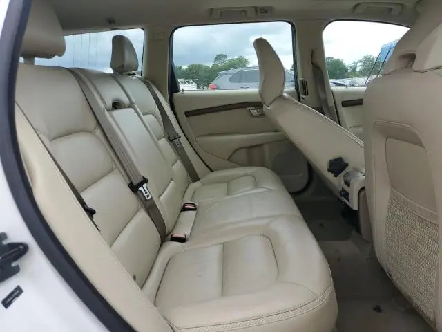 2011 VOLVO XC70 3.2  