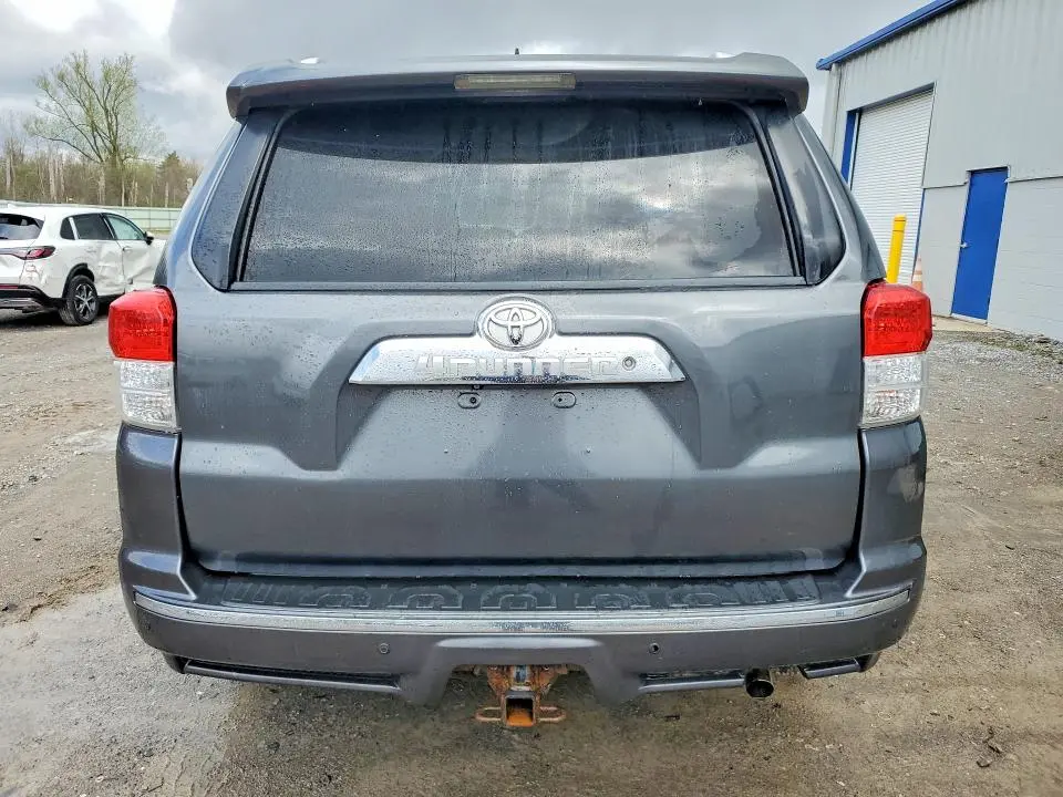 2012 TOYOTA 4RUNNER SR5  