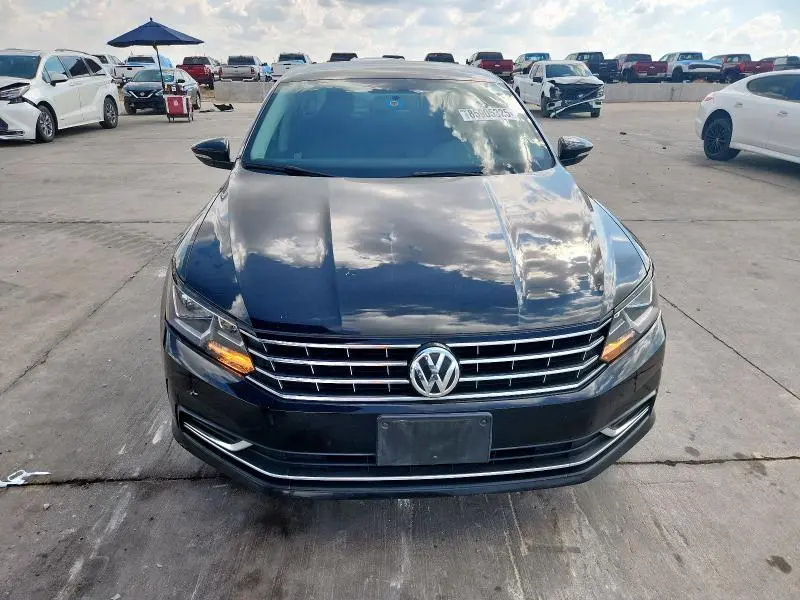 2016 VOLKSWAGEN PASSAT S  