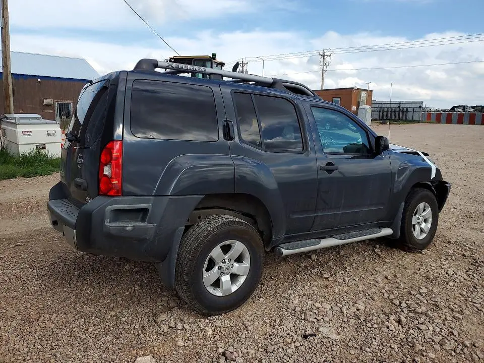 2010 NISSAN XTERRA X  