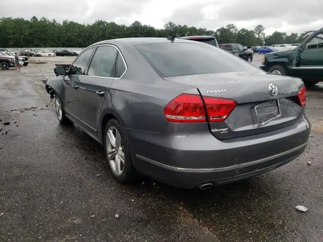 2015 VOLKSWAGEN PASSAT SE