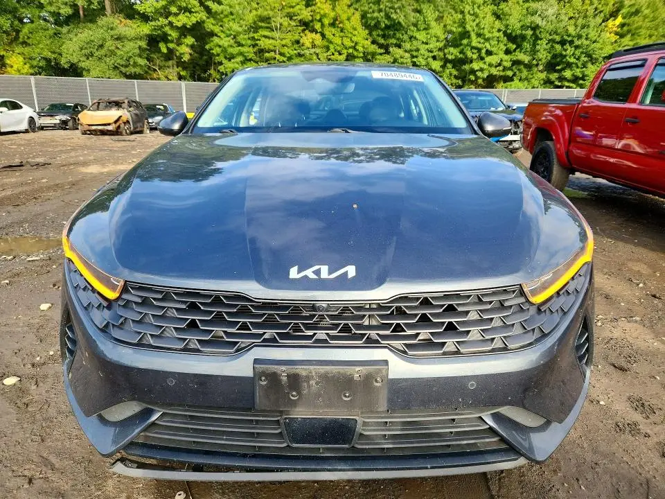 2022 KIA K5 EX  