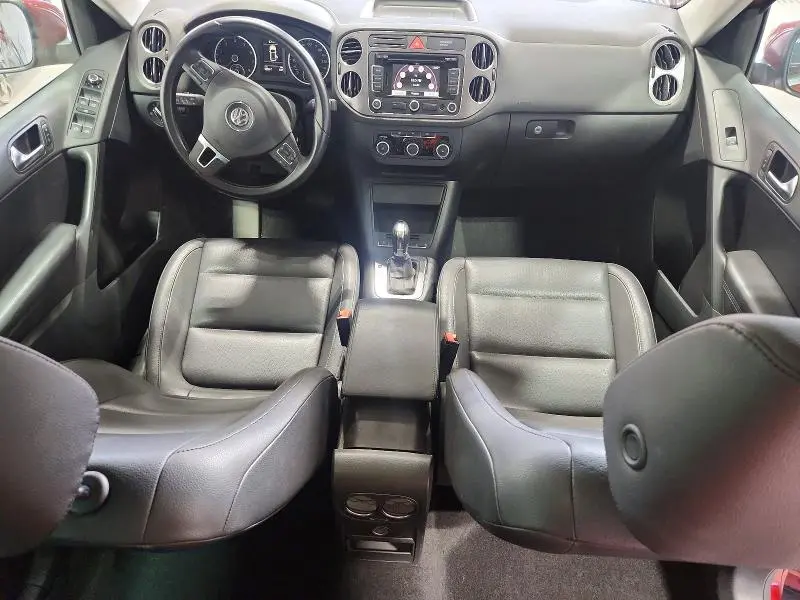 2011 VOLKSWAGEN TIGUAN S  