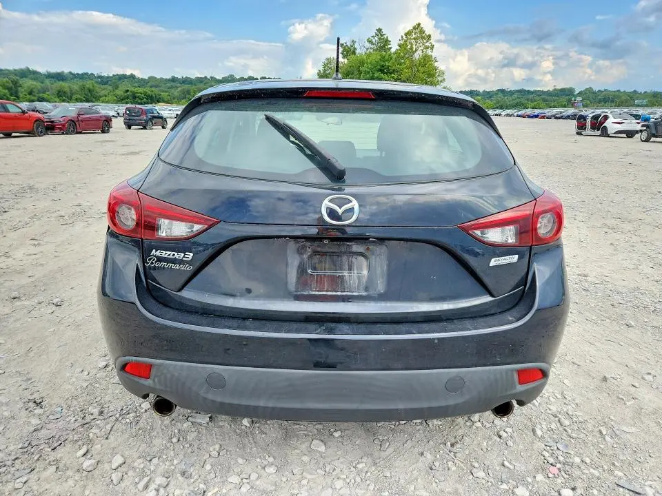 2016 MAZDA 3 TOURING  