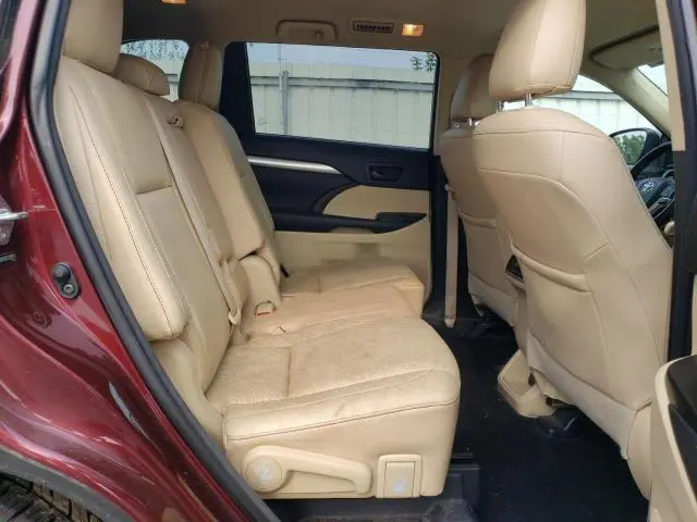 2014 TOYOTA HIGHLANDER LE  