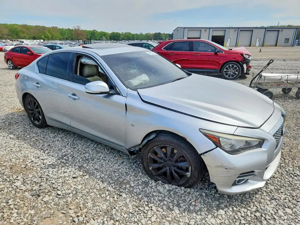2015 INFINITI Q50 BASE  