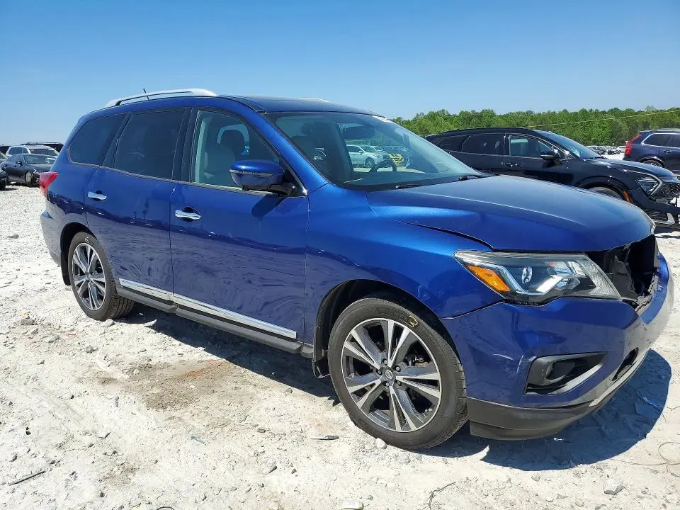2017 NISSAN PATHFINDER PLATINUM  