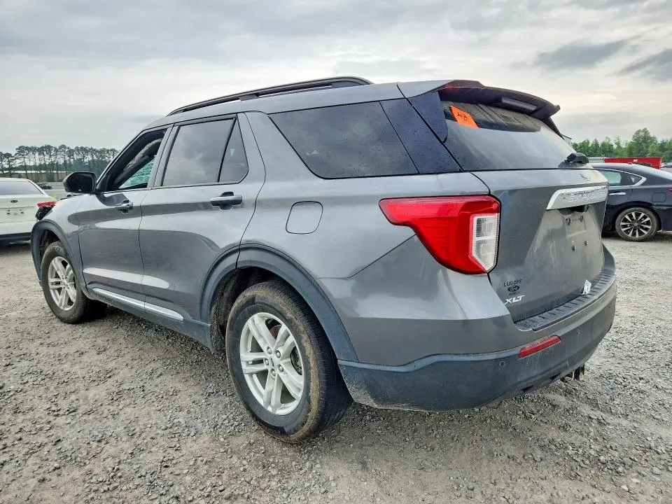 2022 FORD EXPLORER XLT  