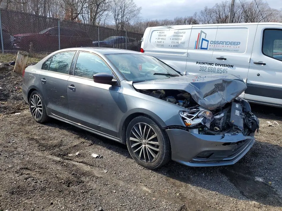 2016 VOLKSWAGEN JETTA SPORT  