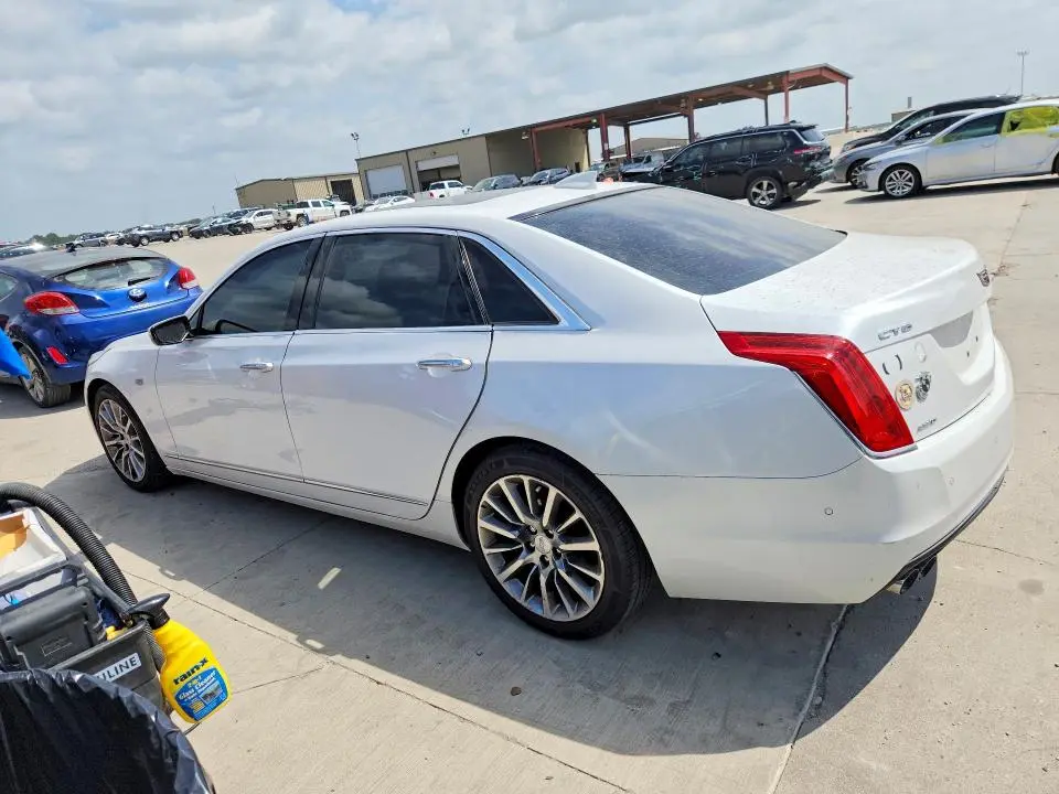 2016 CADILLAC CT6 LUXURY  