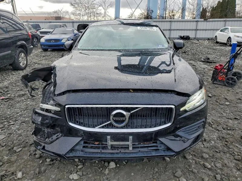 2020 VOLVO S60 T5 MOMENTUM  